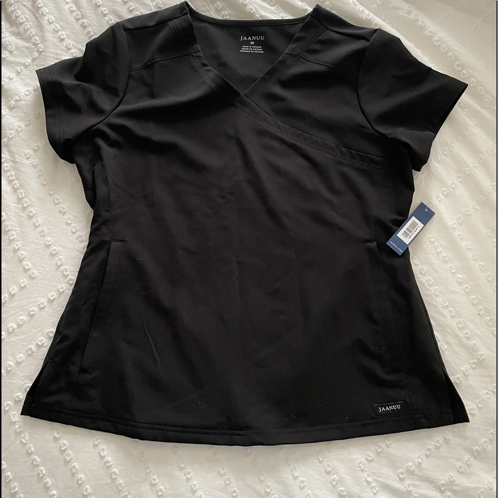 Jaanuu scrub top